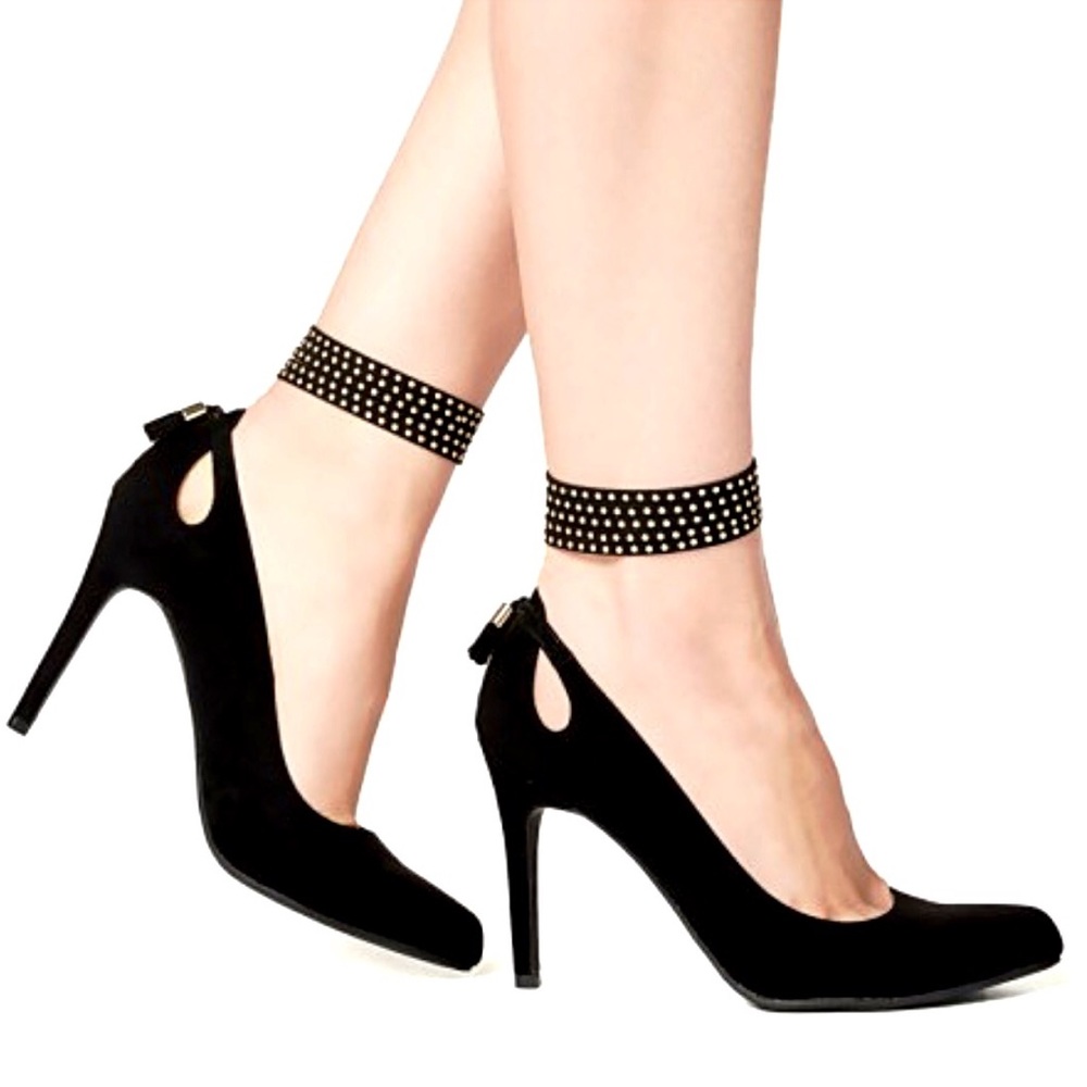 ✨BUNDLE!✨▪️Layered Studded Anklets▪️